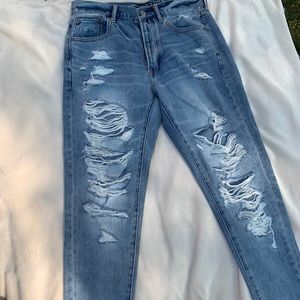 ❌SOLD❌ American Eagle Distressed Blue Jean